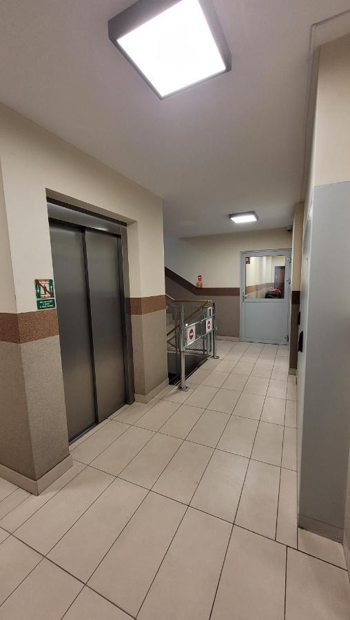 Green Terrace Family Apartment Вроцлав Екстериор снимка